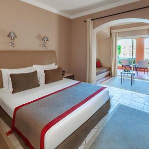 Family Queen or Twin Bed Pool View